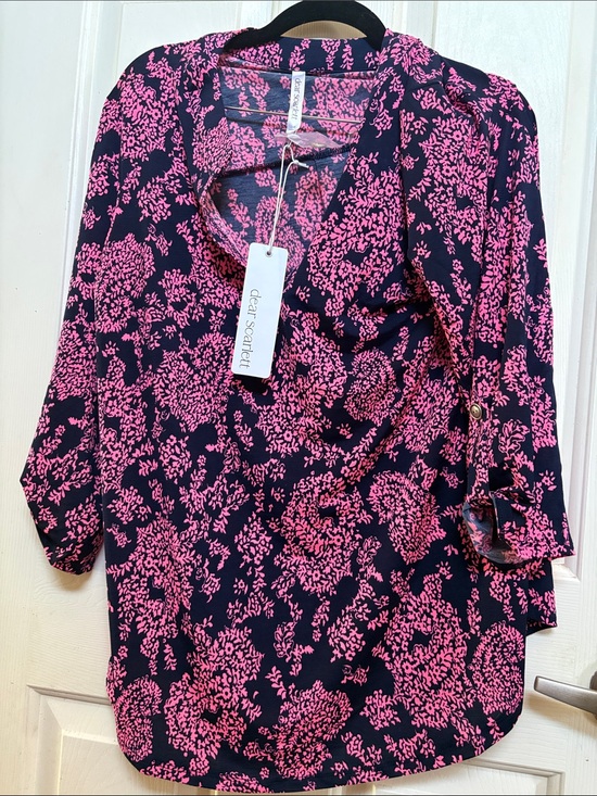 Dear Scarlett Tops - dear scarlett Navy & Pink Floral Wrap Tunic